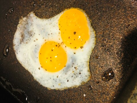 うずらの目玉焼き〜ブラックペッパー〜